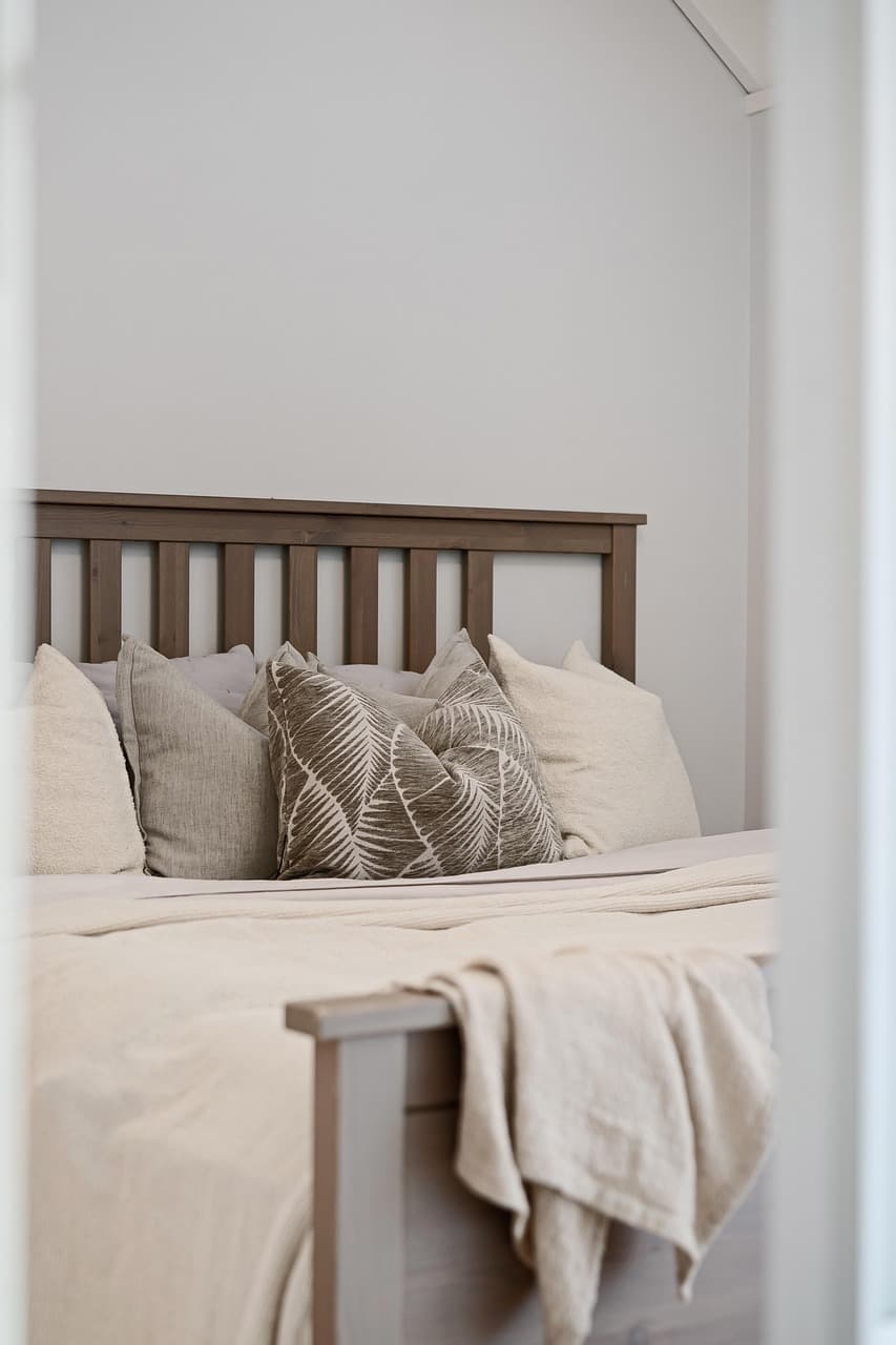 10 Ideas for Bedroom Color Design